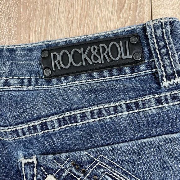 Rock & Roll Cowgirl Womens Mid Rise Bootcut Jeans Size 29 Embroidered Stretch - Picture 10 of 12
